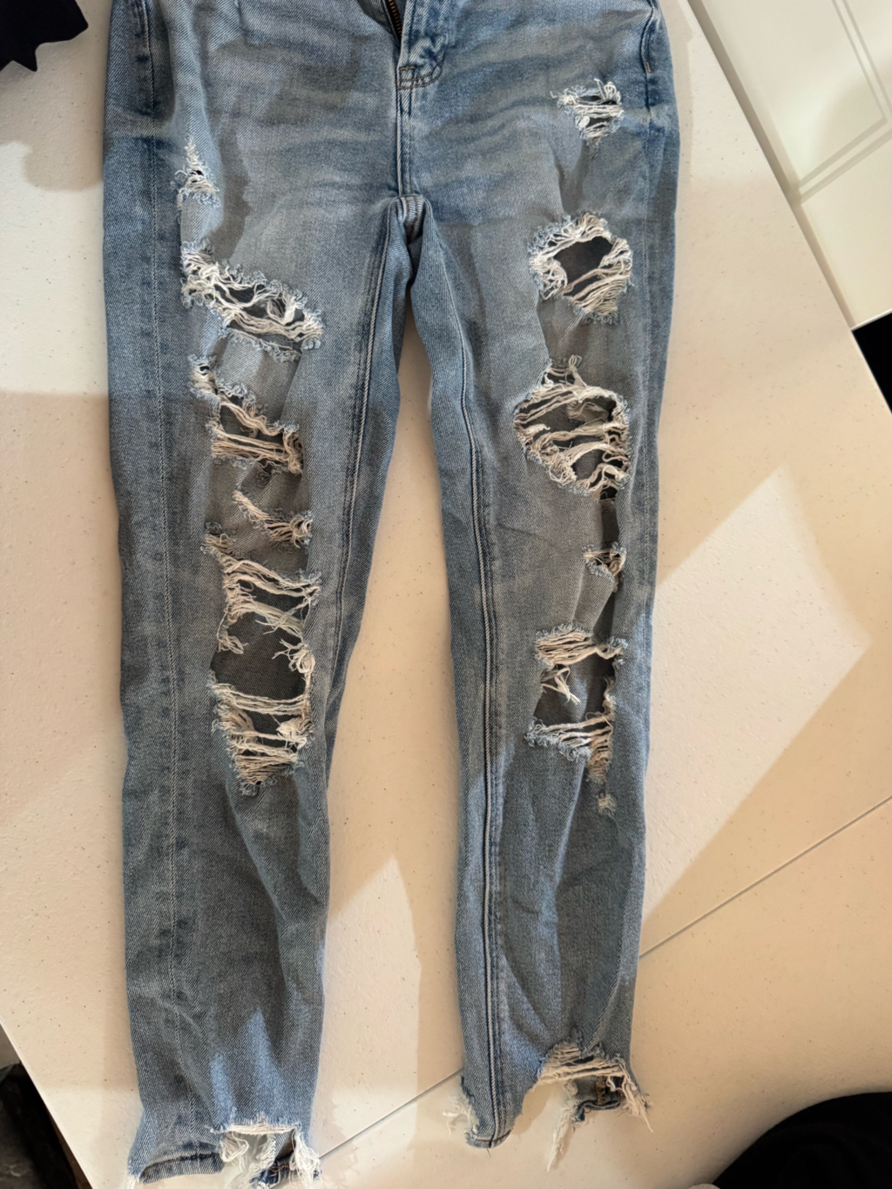 American Eagle Outfitters Light Blue Distressed Ripped Women’s Jeans